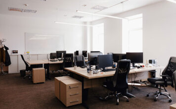 Jakie krzesła najlepiej sprawdzą się w biurze