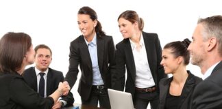 Czy pracując na umowę o pracę mogę założyć firmę?