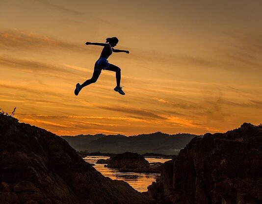 Jakie są dobrze płatne zawody bez studiów?