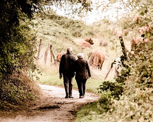 Czy będąc na emeryturze jest się ubezpieczonym?